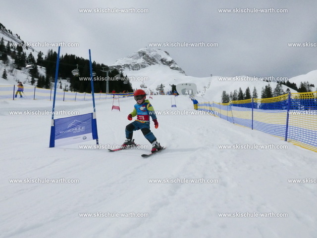 Robin (3) | Photos von der Skischule Warth - Realisiert mit Pictrs.com