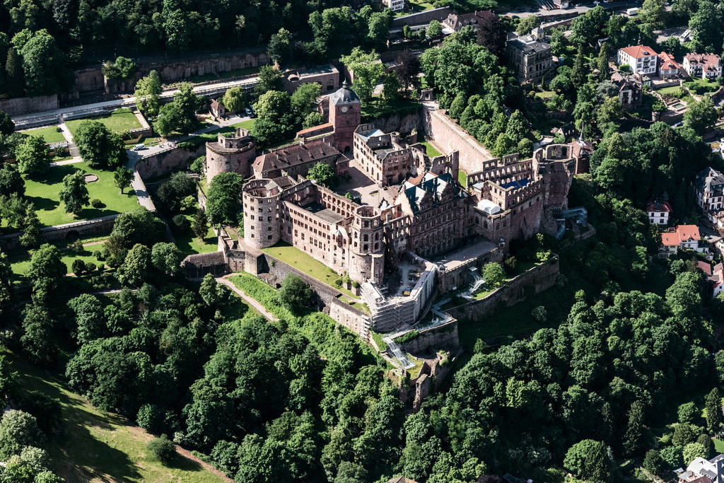 dr__0018007.jpg | HEIDELBERG 01.06.2017 Burganlage des Schloß Heidelberg in Heidelberg im Bundesland Baden-Württemberg, Deutschland. // Castle of Schloss Heidelberg in Heidelberg in the state Baden-Wuerttemberg, Germany. Foto: Daniel Reiter