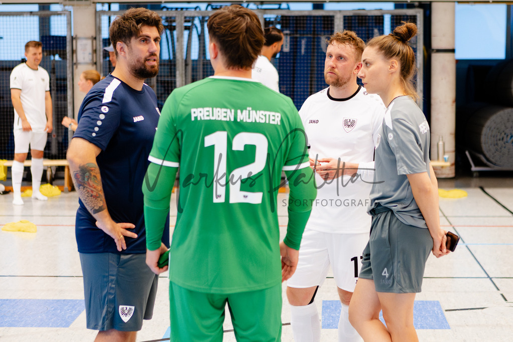 Futsal-Bundesliga, Saison 2025/2026, 2. Spieltag: SC Preußen Münster - FC Liria Futsal Berlin | Futsal-Bundesliga, Saison 2025/2026, 2. Spieltag, SC Preußen Münster empfängt FC Liria Berlin in der Universitäts-Sporthalle in Münster. Foto: sportfotografie.ms | Markus Paletta - Realisiert mit Pictrs.com