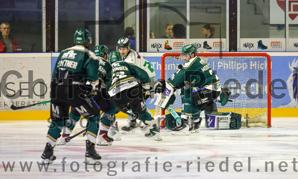2025-09-21_086_TSV_Erding_gegen_Hoechstadter_Alligators | Erding, Deutschland, 21.09.2025:Eishockey, Oberliga Süd 2025 / 2026, 2. Spieltag, TSV Erding gegen Höchstadter Alligators, Endergebnis: 3:4Foto: Christian Riedel / fotografie-riedel.net