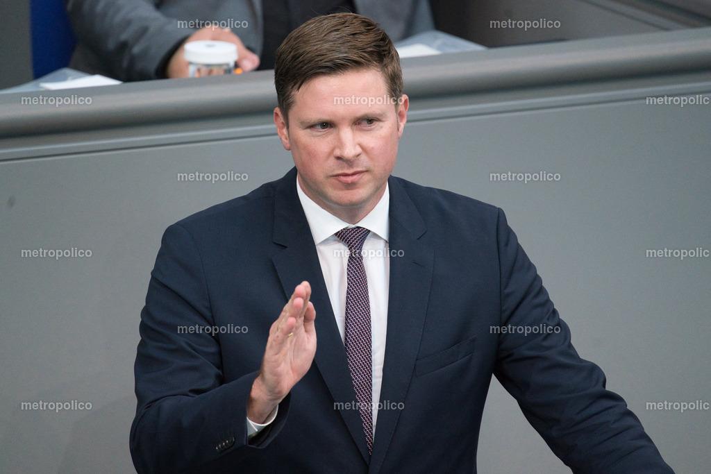 Florian Toncar (9) | Metropolico