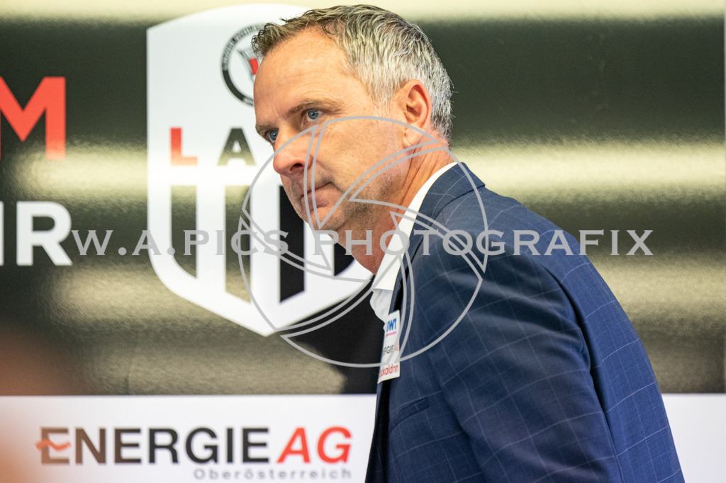 Pressekonferenz Lask | Pasching, AUSTRIA,24.JUL.20 - SOCCER - Pressekonferenz LASK Image shows head coach Dominik Thalhammer  (LASK).
Photo: SMP/Andreas Willdoner
