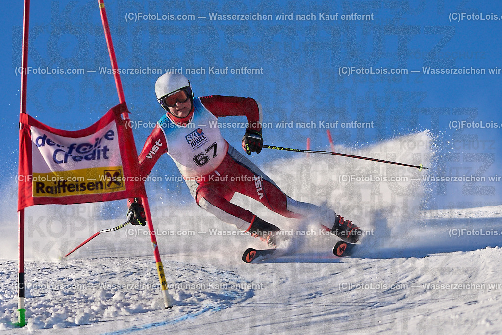 ALP4233_MASTERS-Cup_GS-A Herrn_Mastny Simon | (C)FotoLois.com, Alois Spandl. FIS Masters-Cup Wildschönau, Giant Slalom auf der Piste Schatzberg GS, Siegerehrung auf dem Dorfplatz Niederau, Sa 13. Januar 2024.
