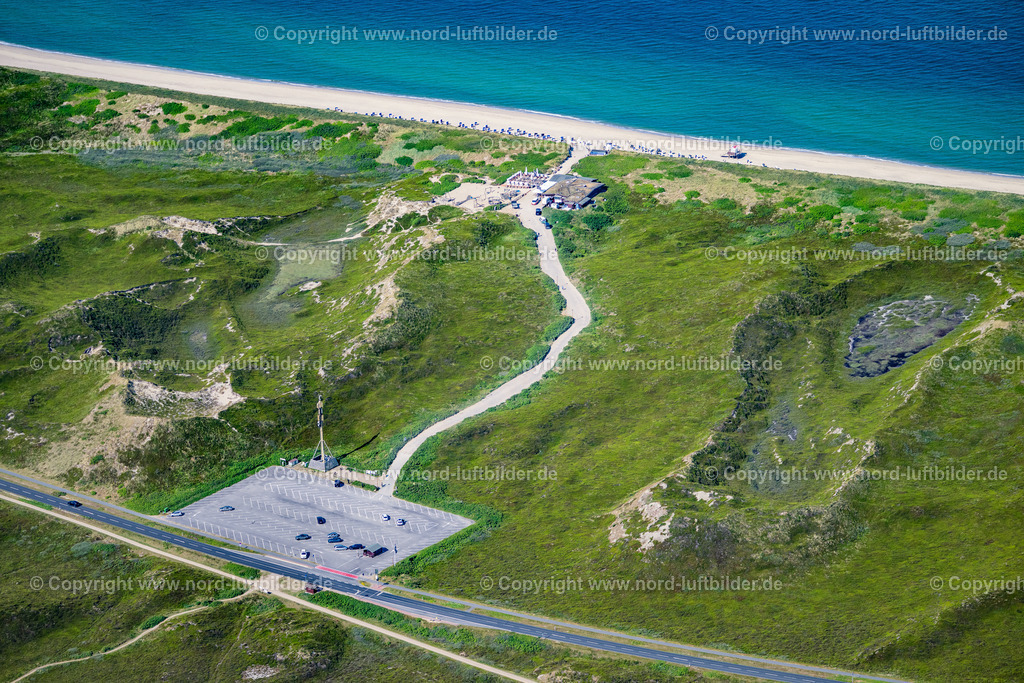 Sylt_Rantum_Sansibar_ELS_9362210625 | SYLT 13.08.2025 Gebäude des Restaurant " Sansibar " im Ortsteil Rantum (Sylt) in Sylt auf der Insel Sylt im Bundesland Schleswig-Holstein, Deutschland. // Building of the restaurant " Sansibar " in the district Rantum (Sylt) in Sylt on Island Sylt in the state Schleswig-Holstein, Germany. Foto: Martin Elsen