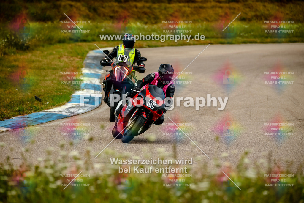 Chambley Juli-0904 | Hier findet Ihr Bilder von Touristenfahrten auf der Nürburgring Nordschleife oder von anderen Veranstaltungen die ich besucht habe. Viel Spass beim Durch Schauen 