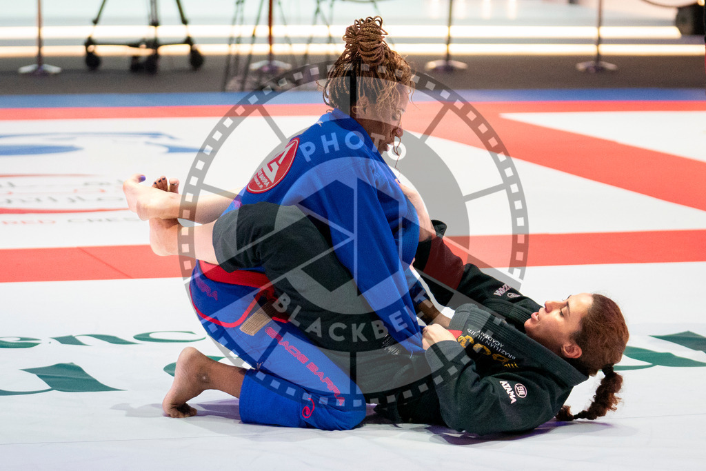 20231107PBB4372 | Fighters compete during the AJP World Master Championship in the Mubadala Arena in Abu Dhabi, Arab United Emirates, on November 7, 2023.