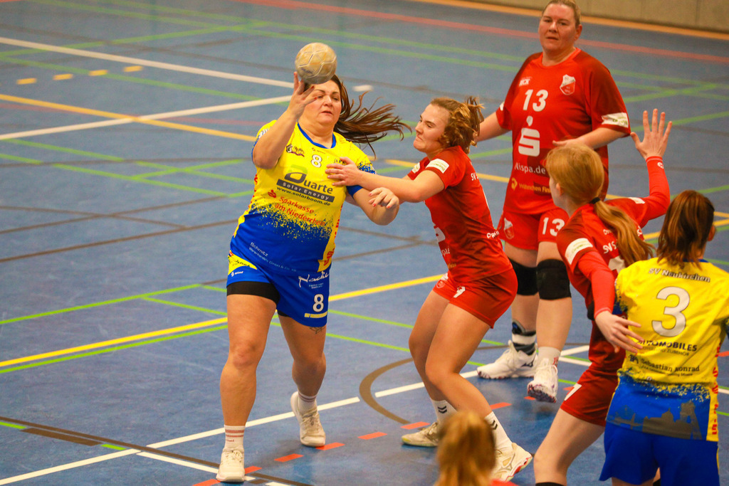 SvSchermbeck_SVN_061225_143 | Bildergalerie von Sport-Ereignissen aber auch von weiteren spannenden Dingen - nicht nur vom Niederrhein. In Anlehnung an den bekannten Spruch von Hanns Dieter Hüsch heißt das Motto: "Niederrhein ist überall".  - Realisiert mit Pictrs.com