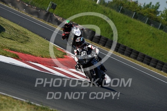 2025_05_12_PBK_17479 | Sportfotografie; SlowMotion; Video; Rennstrecke; Hafeneger; Speer; Racing; RSE; BMW; CBO; Trackday; Motorsportarena; Hockenheimring; Brno; Most; Barcelona; Valencia