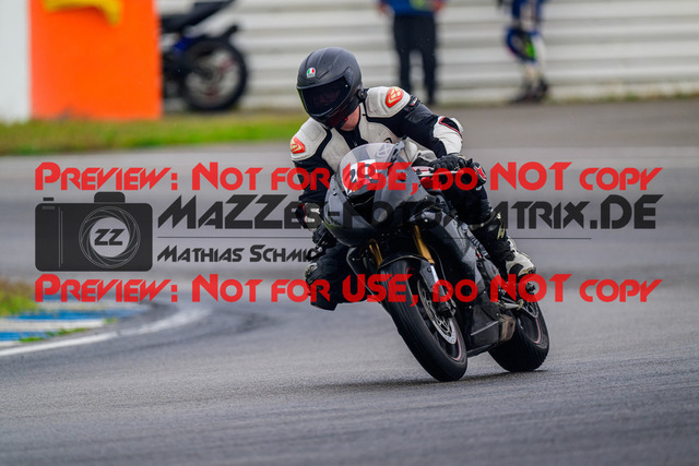 MaZZes_Fotomatrix_20240923_6007705_1082 | Fotograf Mathias Schmid
Sportfotograf,
Eventfotograf,
Hochzeitsfotograf,
Portraitfotograf