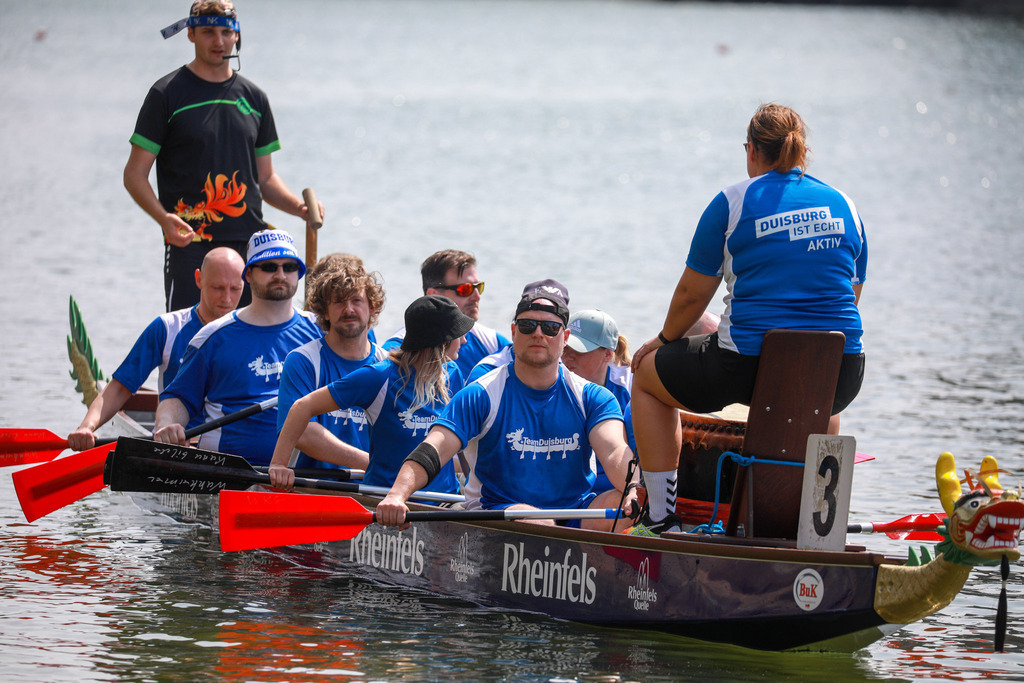 Drachenboot-Regatta_Duisburg140625_21 | Bildergalerie von Sport-Ereignissen aber auch von weiteren spannenden Dingen - nicht nur vom Niederrhein. In Anlehnung an den bekannten Spruch von Hanns Dieter Hüsch heißt das Motto: "Niederrhein ist überall".  - Realisiert mit Pictrs.com