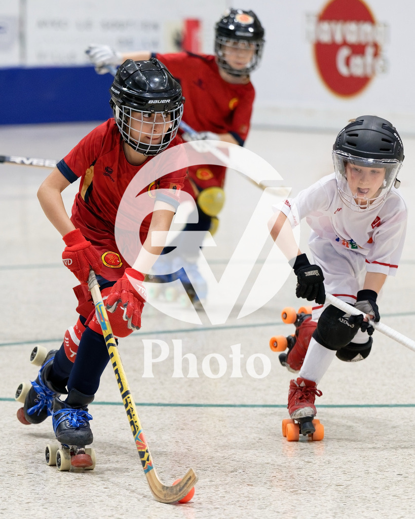 U11  - Geneve RHC v Pully RHC  |  during the U11  match between Geneve RHC and Pully RHC  at Centre sportif de la queue d'arve in Geneve, Switzerland