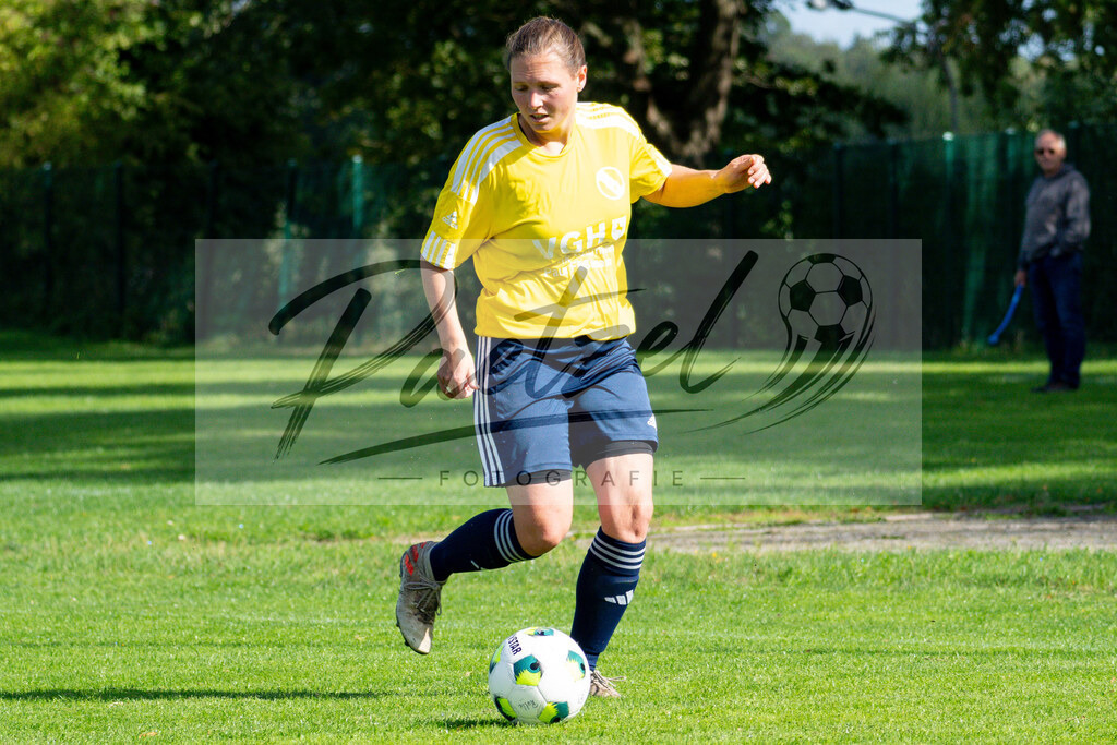 20260906_RULSVK_0205 | Fußball, Frauen:   beim Spiel der Kreisliga zwischen SG Rulle/Haste vs. SV Kettenkamp am 06.09.2026 im Stavermann-Sportpark in Rulle/Wallenhorst, Deutschland.(Foto von Nico Paetzel) - Realisiert mit Pictrs.com