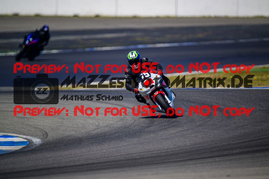 MaZZes_Fotomatrix_20250407_6007705_5432 | GELB