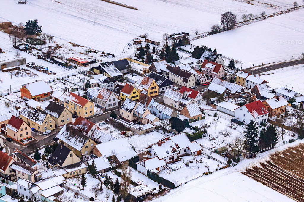 Luftbild: Saarstraße Im Winter bei Schnee in Kandel im Bundesland Rheinland-Pfalz in Deutschland. Foto: IMG_23550.jpg vom 16.01.2010 durch Werner Riehm/FLY-FOTO.de