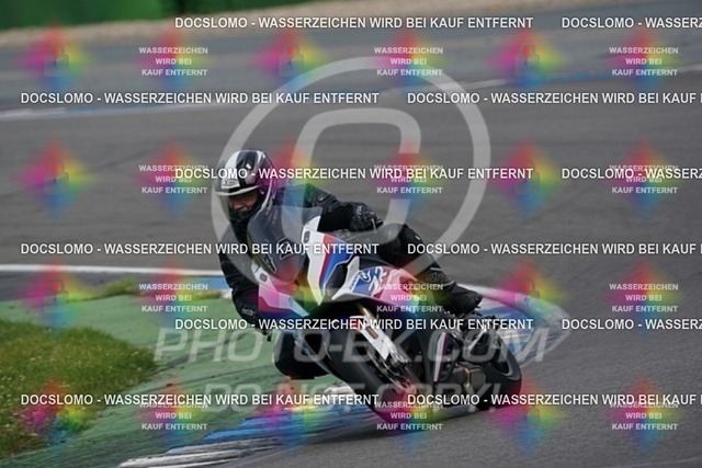 2022_05_10_PBK_34261 | Sportfotografie; SlowMotion; Video; Rennstrecke; Hafeneger; RSE; Speer; Trackday; Motorsportarena; Hockenheimring; Brno; Most; Barcelona; Valencia, Benny; Kaetzmer;