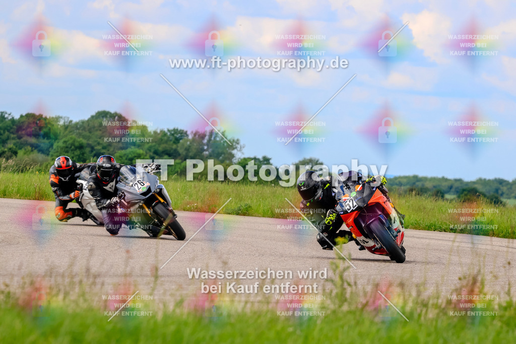 MotoTeam-1270 | Hier findet Ihr Bilder von Touristenfahrten auf der Nürburgring Nordschleife oder von anderen Veranstaltungen die ich besucht habe. Viel Spass beim Durch Schauen 