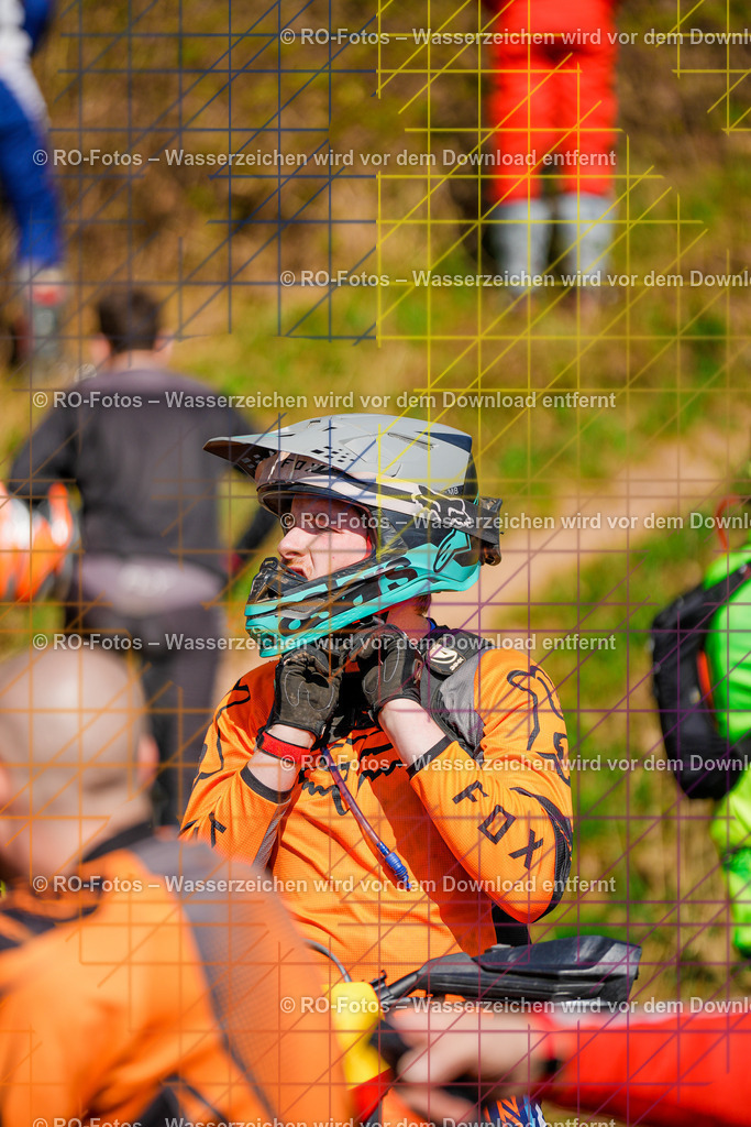 2 Lauf Mernes-31 | Sportfotografie von RO-Fotos: Motorsport, Motocross, Enduro, Laufveranstaltungen und Triathlon. Professionelle Fotos von Sportlern und Events. - Realisiert mit Pictrs.com