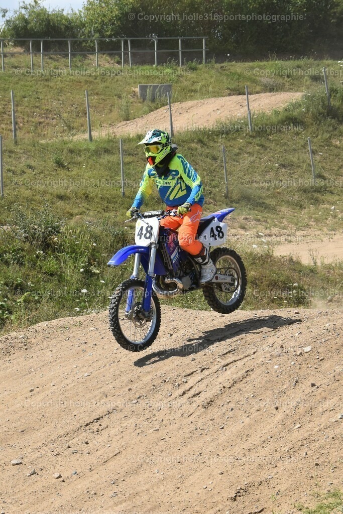 DSC_0372 (2) | Sportfotografie , Motorsport, Motoross, Reitsport, Mointainbike, Enduro,
Landschaft , Outdoor, Eventfotografie, Landschaft, Bilder online bestellen - Realisiert mit Pictrs.com