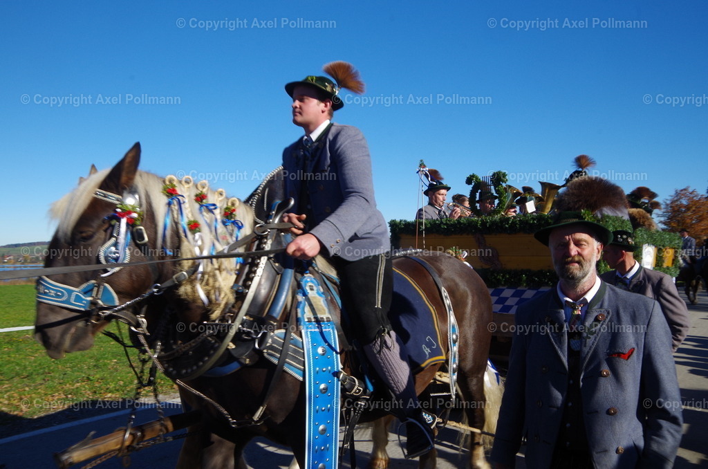 IMGP8054 | fotografiert von Axel PollmannLeonhardi Wallfahrt Benediktbeuern und Murnau, Fronleichnam, Fasching, Landschaft im Loisachtal und Benediktbeuern  - Realisiert mit Pictrs.com