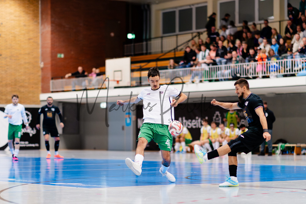 Futsal-Bundesliga, Saison 2025/2026, 9. Spieltag: SC Preußen Münster - YB Balkan Pfarrkirchen | Futsal-Bundesliga, Saison 2025/2026, 9. Spieltag, SC Preußen Münster empfängt YB Balkan Pfarrkirchen in der Universitäts-Sporthalle in Münster. Foto: sportfotografie.ms | Markus Paletta - Realisiert mit Pictrs.com