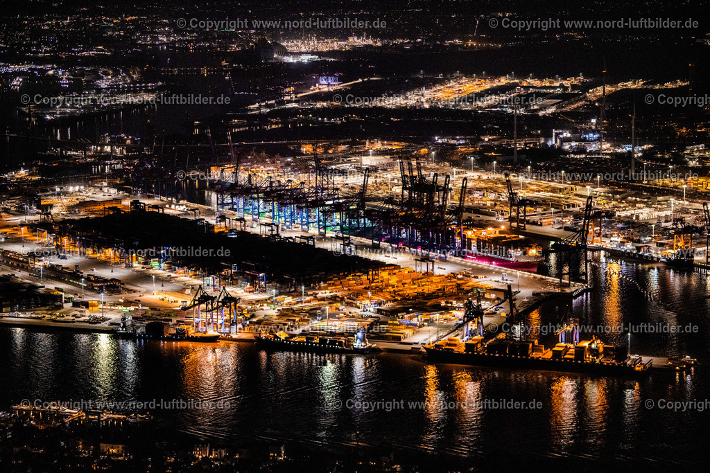 Hamburg_Buchardkai_Eurogate_Nachtaufnahme_ELS_6102060325 | HAMBURG 06.03.2025 Nacht- Lichter und Beleuchtung Container Terminal HHLA Burchardkai und Container Terminal Eurogate am Hamburger Hafen in Hamburg. Weiterführende Informationen bei: EUROGATE GmbH & Co. KGaA, KG,  HPA Hamburg Port Authority,  Hamburger Hafen und Logistik Aktiengesellschaft. // Night lights and lighting Container Terminal HHLA Burchardkai and Container Terminal Eurogate at the Port of Hamburg in Hamburg. Further information at: EUROGATE GmbH & Co. KGaA, KG,  HPA Hamburg Port Authority,  Hamburger Hafen und Logistik Aktiengesellschaft. Foto: Martin Elsen
