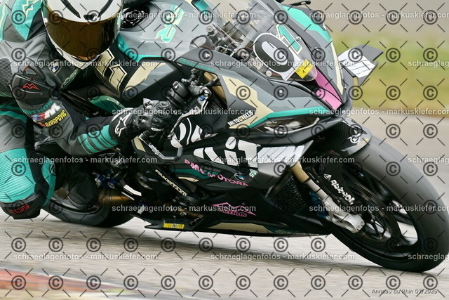 25bt05-0333 | markuskiefer.com - Realisiert mit Pictrs.com