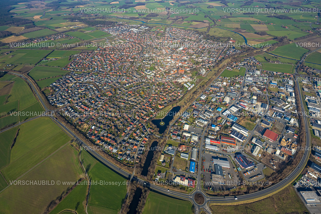 Olfen230206391 | Luftbild, City Stadtansicht, Hafenbecken, Gewerbegebiet Hafen an der Bundesstraße B235, Olfen-Stadt, Olfen, Münsterland, Nordrhein-Westfalen, Deutschland