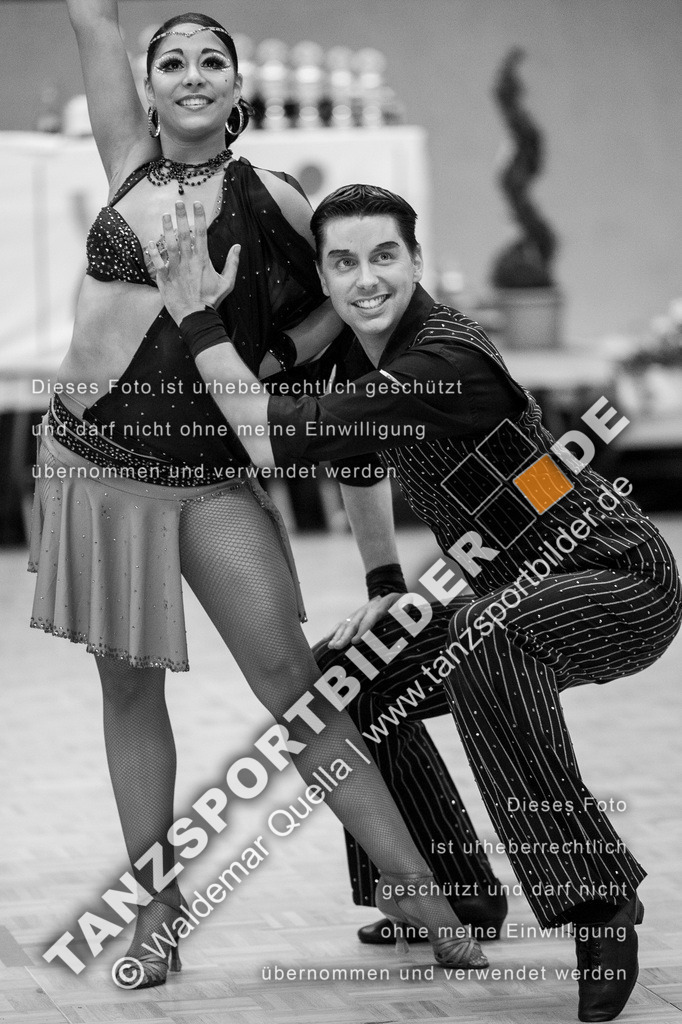 20090321-00827 | Nienburg Regionalliga Nord Lateinformationen