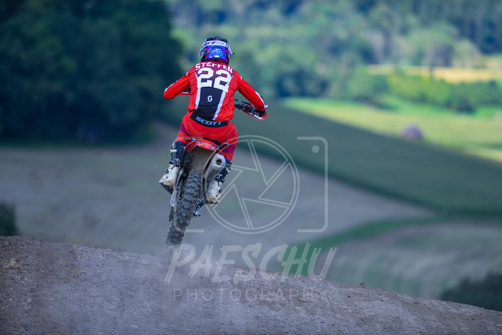 MX2 (435) | Paeschuphoto Shop - Wer nicht sucht der auch nicht findet.Ob Motocrossbilder oder von einem besuchtem Spiel, Hauptsache Action. - Realisiert mit Pictrs.com
