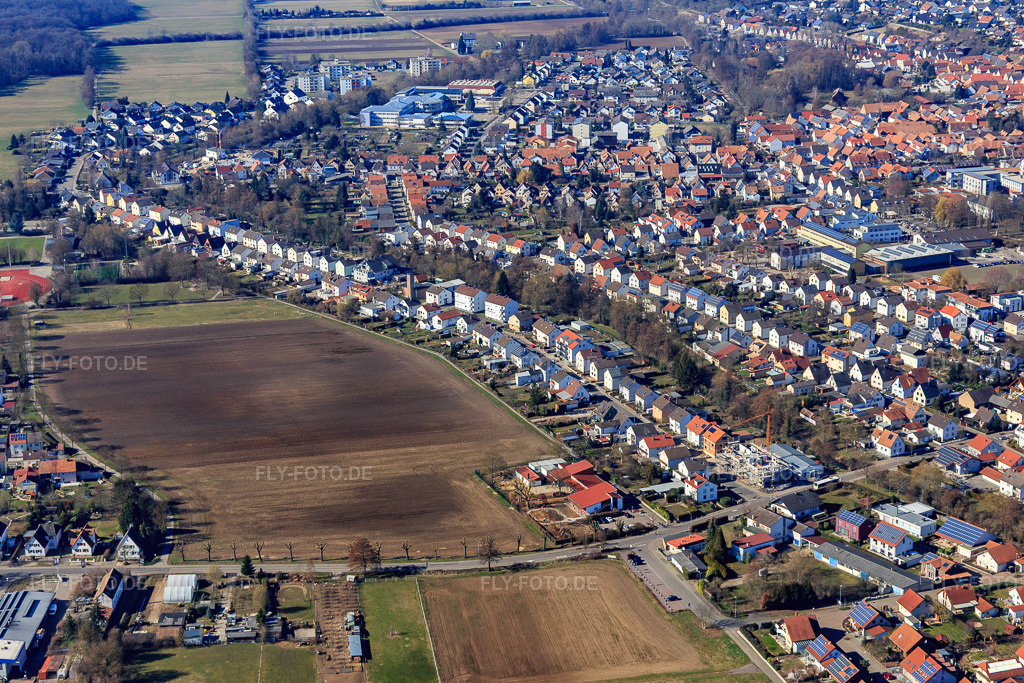 Luftbild: Kettelerstraße von Osten in Herxheim bei Landau im Bundesland Rheinland-Pfalz in Deutschland. Foto: IMG_112902.jpg vom 27.02.2019 durch Werner Riehm/FLY-FOTO.de