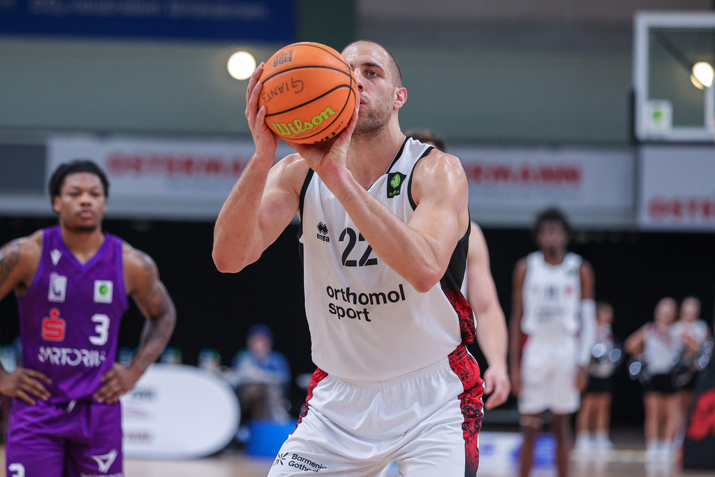 Pro A BAYER GIANTS vs BG Göttingen-120 | Fotos von Basketballspielen aus dem Raum NRW fotografiert von Gero Mueller-Laschet und Daniel Schaefer - Realisiert mit Pictrs.com