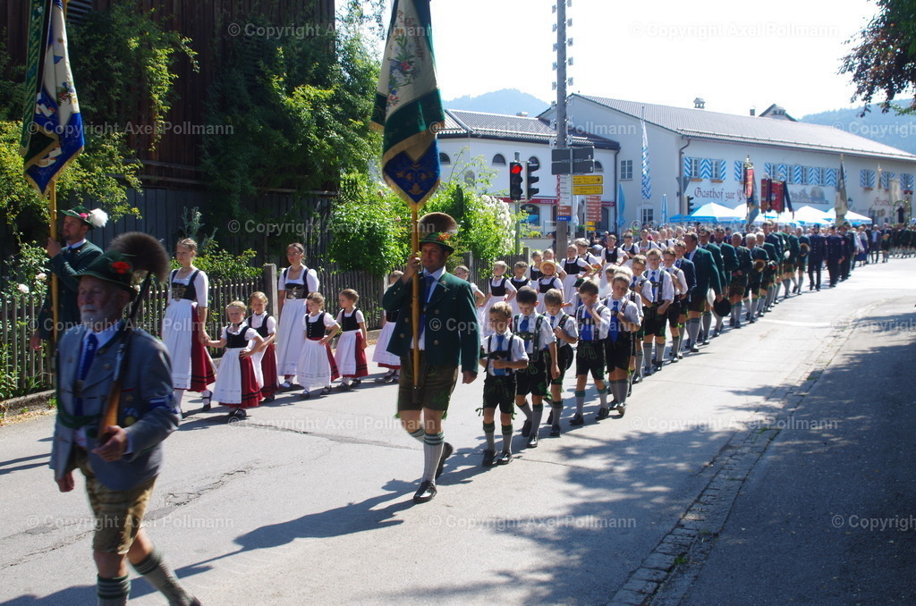IMGP4015 | fotografiert von Axel PollmannLeonhardi Wallfahrt Benediktbeuern und Murnau, Fronleichnam, Fasching, Landschaft im Loisachtal und Benediktbeuern  - Realisiert mit Pictrs.com