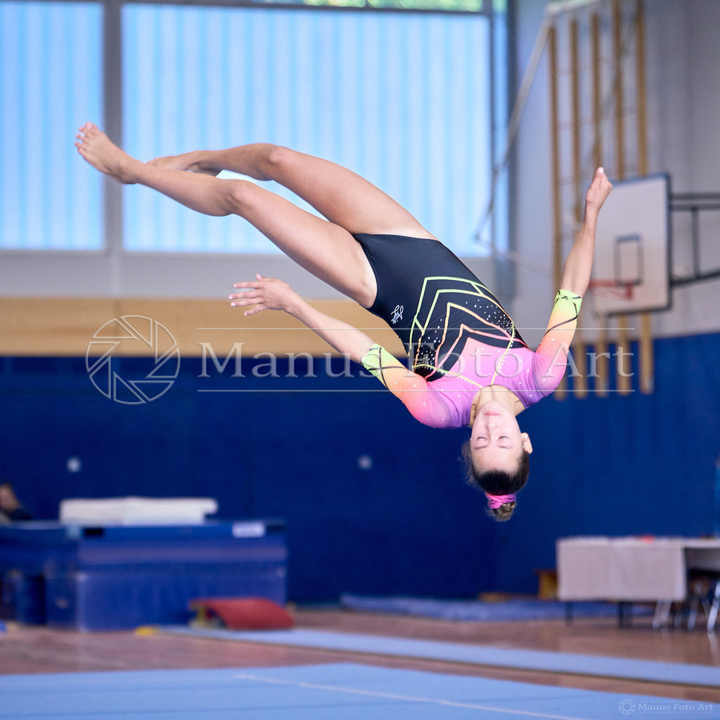 2024-10-06-1-A-DSC00644 | Professionelle Sportfotografie in Hamburg, Schleswig-Holstein und Niedersachsen – spezialisiert auf Rhönrad, Geräteturnen, Leistungsturnen und rhythmische Sportgymnastik. Bundesweite Begleitung von Rhönrad-Events. Jetzt Sport-Fotos - Realisiert mit Pictrs.com