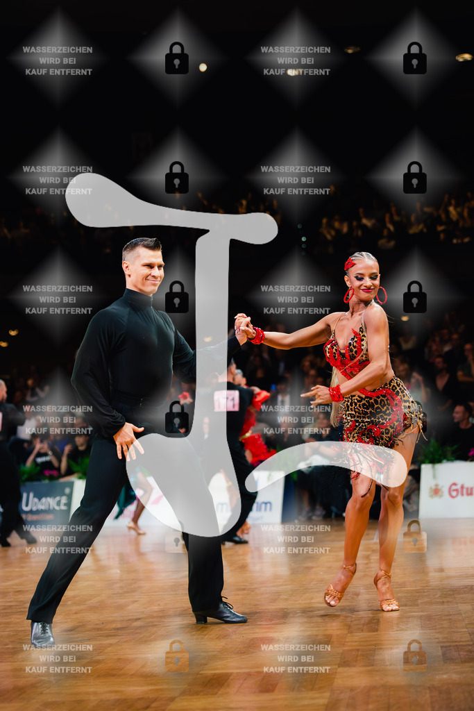 GOC 2025 - WDSF GrandSlam Latin 5th (190) Konstantin Gorodilov _ Polina Figurenko (Estonia)-2025-08-23-3554 | Webshop for digital downloads and prints of dance sport, event & show photographer Julian Link - Realisiert mit Pictrs.com