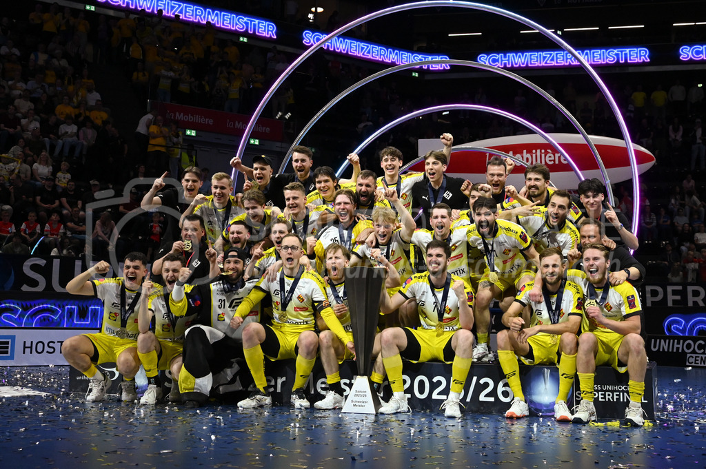 Zug United - HC Rychenberg - 25. April 2026 | Der HCR ist zum ersten Mal Schweizer Meister am L-UPL Superfinal-Spiel zwischen Zug United und HC Rychenberg am 25. April 2026 in der BCF Arena, Fribourg, Schweiz.Bild: Sportfotografie Markus Aeschimann | www.markus-aeschimann.ch - Realisiert mit Pictrs.com