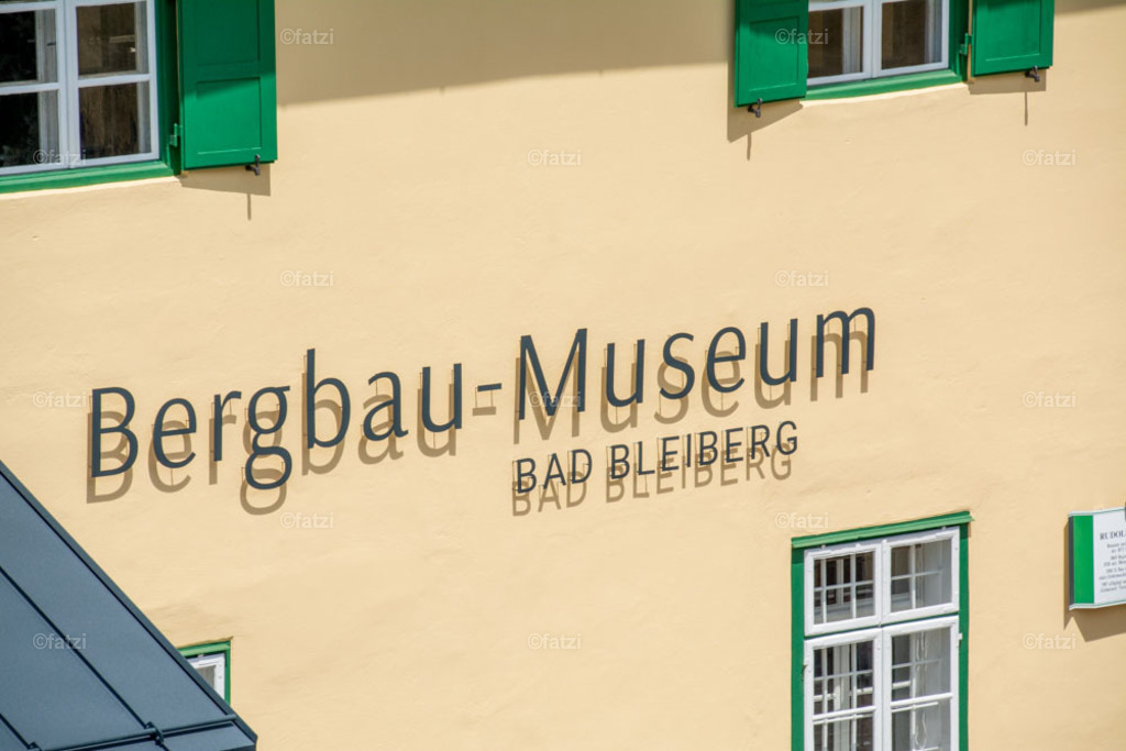 Bergbau-Museum_133014__fatzi | Fatzi Bilder-Archiv! 
Die Bilder sind für private Nutzung lizenzfrei. Die kommerzielle Nutzung ist möglich und erwünscht, jedoch bitte ich um vorherige Kontaktaufnahme per E-Mail (info@fatzi.at) oder unter +43 650 7828269 - Realisiert mit Pictrs.com