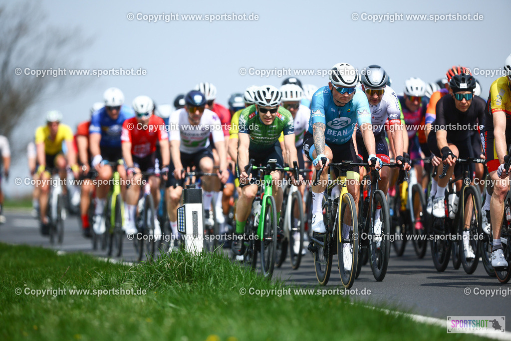 567_TRA55797 | Neusiedlersee Radmarathon 2026@sportshot_your_pictrs #yourpictures#roadtowm2029 #nrm #neusiedlerseeradmarathon #neusiedlersee #neusiedlerseetourismus #burgenland #mörbisch #nrm26 #burgenlandtourismus #voglundco #poweredbyburgenlandtourismus #radsport #rad #marathon #ucigranfondo #visitburgenland #ucigranfondoworldseries