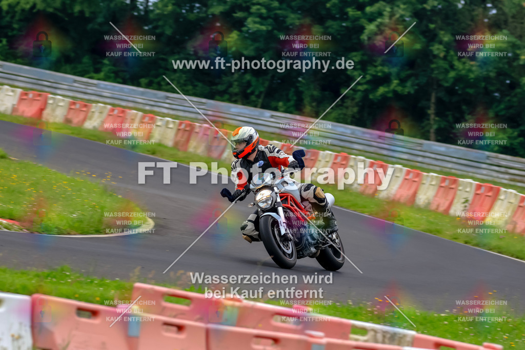 VBK-6568 | Hier findet Ihr Bilder von Touristenfahrten auf der Nürburgring Nordschleife oder von anderen Veranstaltungen die ich besucht habe. Viel Spass beim Durch Schauen 