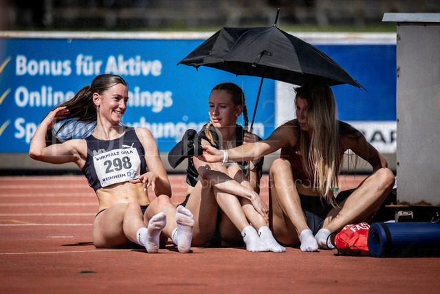 B&amp;S Kurpfalz Gala; Weinheim, 23.05.2026 | WEINHEIM, GERMANY - MAY 24: An umbrella against the sun during the B&amp;S Kurpfalz Gala am 23.05.2026 at the  Sepp-Herberger-Stadium in Weinheim (Baden-Wuerttemberg / Germany).