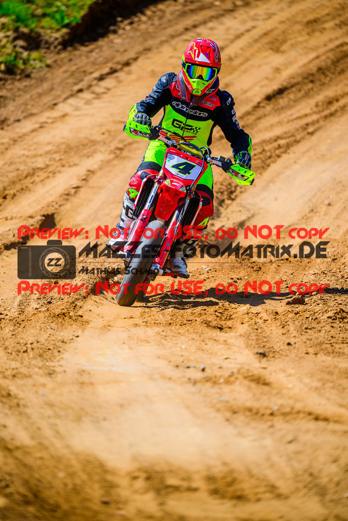 MaZZes_FotoMatrix_240512_6007705_9770 | S4