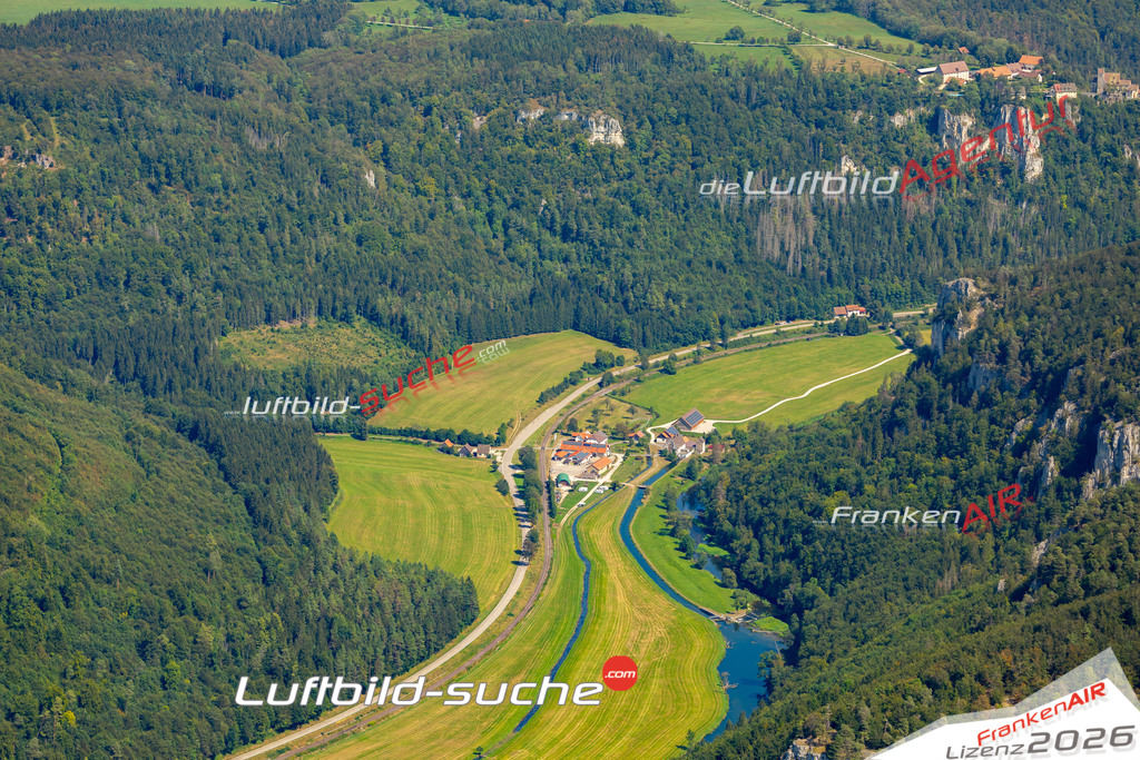Das Luftbild zeigt : Oberhausen Beuron - Die Luftaufnahme wurde 2024 vom UL-Flugzeug aus erstellt ( keine Drohne ) - Hochauflösende Luftaufnahme - Für grossformatige Ausdrucke geeignet. Die Geschenkidee !Mit Lizenz und Bildrechte bestellbar