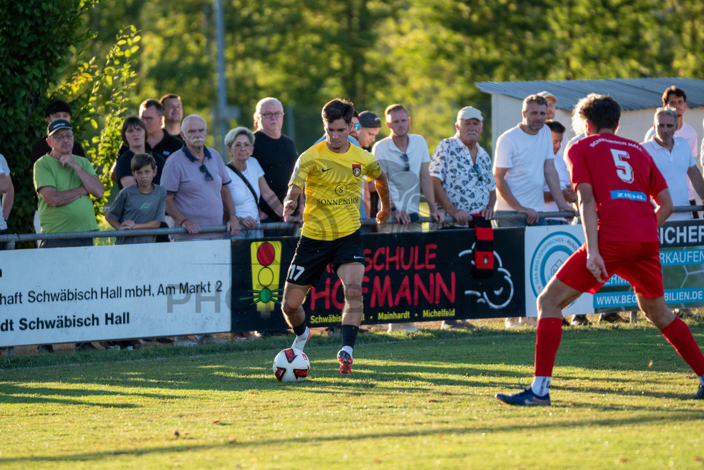 SSV Schwäbisch Hall vs. SG Sonnenhof Großaspach, Fussball, WFV-Pokal, 3. Runde, 11.08.2026 | Lorenz Ender (SG Sonnenhof Großaspach, #17),SSV Schwäbisch Hall vs. SG Sonnenhof Großaspach, Fussball, WFV-Pokal, 3. Runde, 11.08.2026