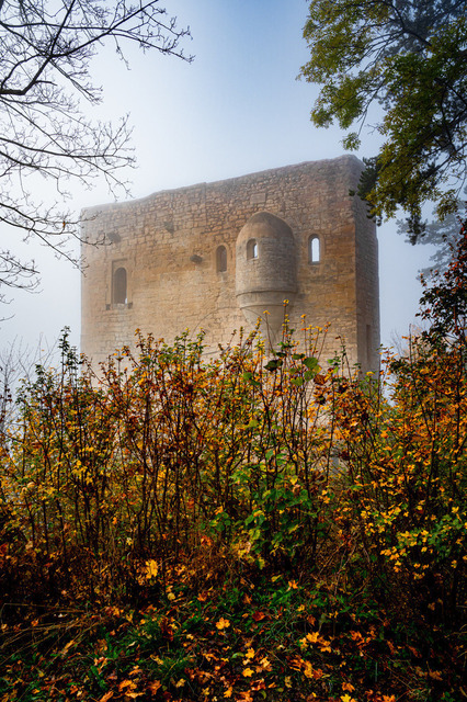 Ruine der Lobdeburg | Professionelle Natur- & Landschaftsfotos als Poster, auf Leinwand & viele mehr. Wähle aus einer Vielzahl an Formaten & Materialien Dein perfektes Bild. - Realisiert mit Pictrs.com