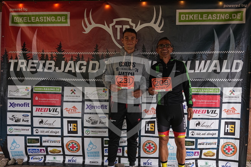 A1_09478 | Fotogalerie der Treibjagd im Dunkelwald - Dein MTB Etappenrennen im Erzgebirge - Realisiert mit Pictrs.com