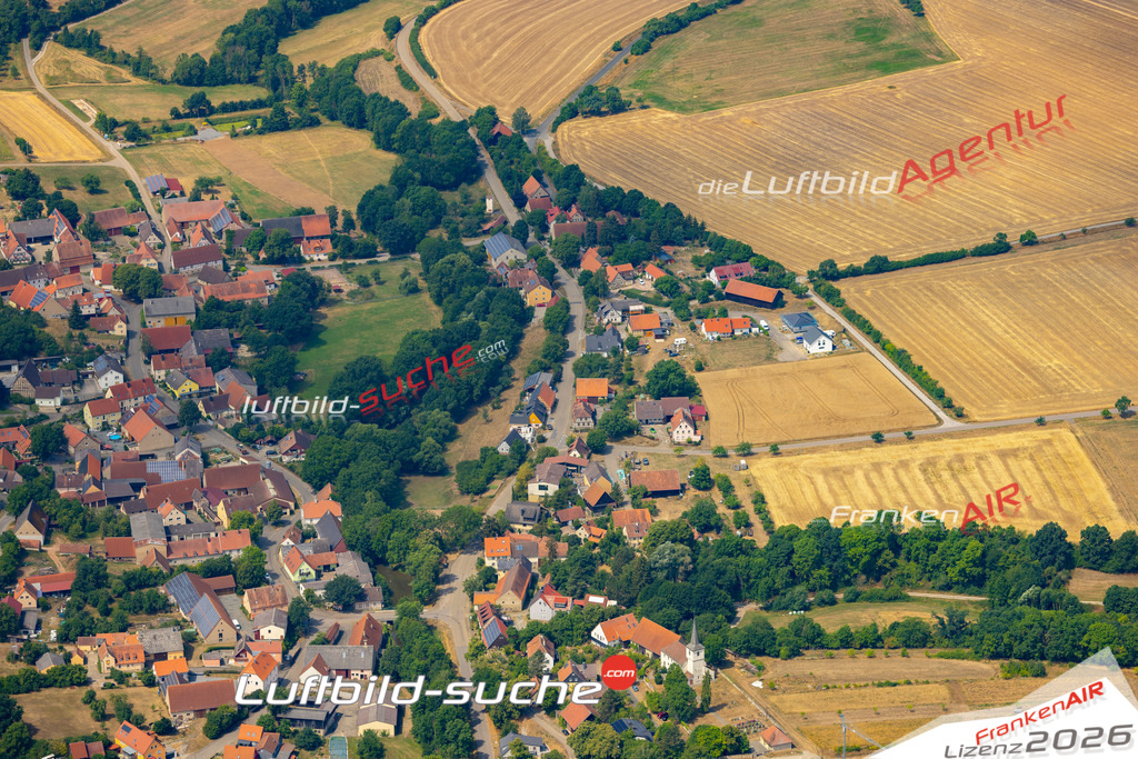 Aktuelles Luftbild von Equarhofen Simmershofen - Die Luftaufnahme wurde 2022 mittels UL-Flugzeug erstellt ( keine Drohne ) - hochauflösende Kamera-Systeme von  Canon -Beste Qualität - Für grossformatige Ausdrucke geeignet. Die Geschenkidee !
