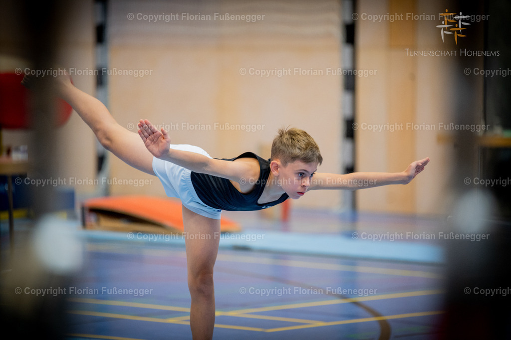 Promo-06 | "Fussifoto.com – Ihr Ansprechpartner für hochwertige Fotografie! Entdecken Sie kreative Bilder und professionelle Dienstleistungen. Kontaktieren Sie uns für Ihre Projekte!"