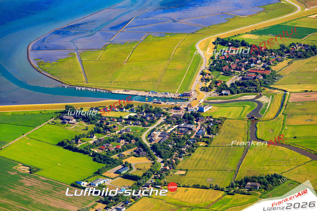 Die Luftbildaufnahme Tammensiel - Pellworm wurde 2018 mittels Flugzeug (keine Drohne) erstellt. Perfekte Schärfe und Druck- Auflösung- Garantiert!