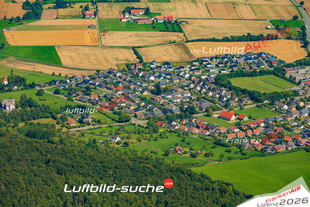Bild der Stadt Willebadessen - Die Luftaufnahme wurde 2025 vom UL-Flugzeug heraus erstellt ( keine Drohne ) - Hochauflösende Luftaufnahme - für professionelle Ausdrucke geeignet. Die Geschenkidee !Hier alle&nbsp;Infos zur Lizenzierung der LuftaufnahmeWir fliegen auch dieses Jahr wieder in Ihre Region um Luftbilder zu erstellen.- Luftbild anfragen