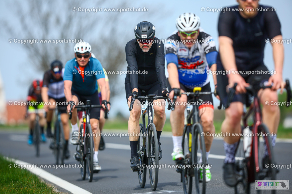 779_TRA56927 | Neusiedlersee Radmarathon 2026@sportshot_your_pictrs #yourpictures#roadtowm2029 #nrm #neusiedlerseeradmarathon #neusiedlersee #neusiedlerseetourismus #burgenland #mörbisch #nrm26 #burgenlandtourismus #voglundco #poweredbyburgenlandtourismus #radsport #rad #marathon #ucigranfondo #visitburgenland #ucigranfondoworldseries