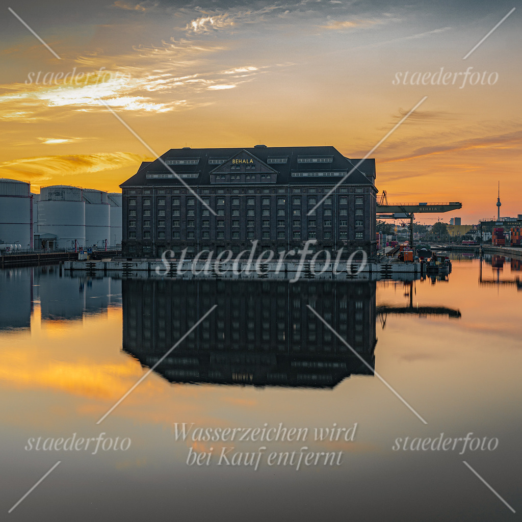 BEHALA_Supertotale_2_Sonnenaufgang_quadratisch | Der Fotograf für Portraitfotografie aus Berlin | staederfoto.de - Realisiert mit Pictrs.com